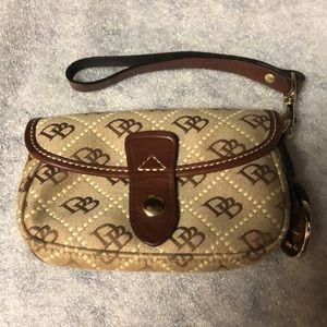 Dooney and Bourke Signature Quilt Wristlet